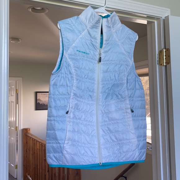 Mammut Jackets & Blazers - NWOT Mammut Insulated Vest